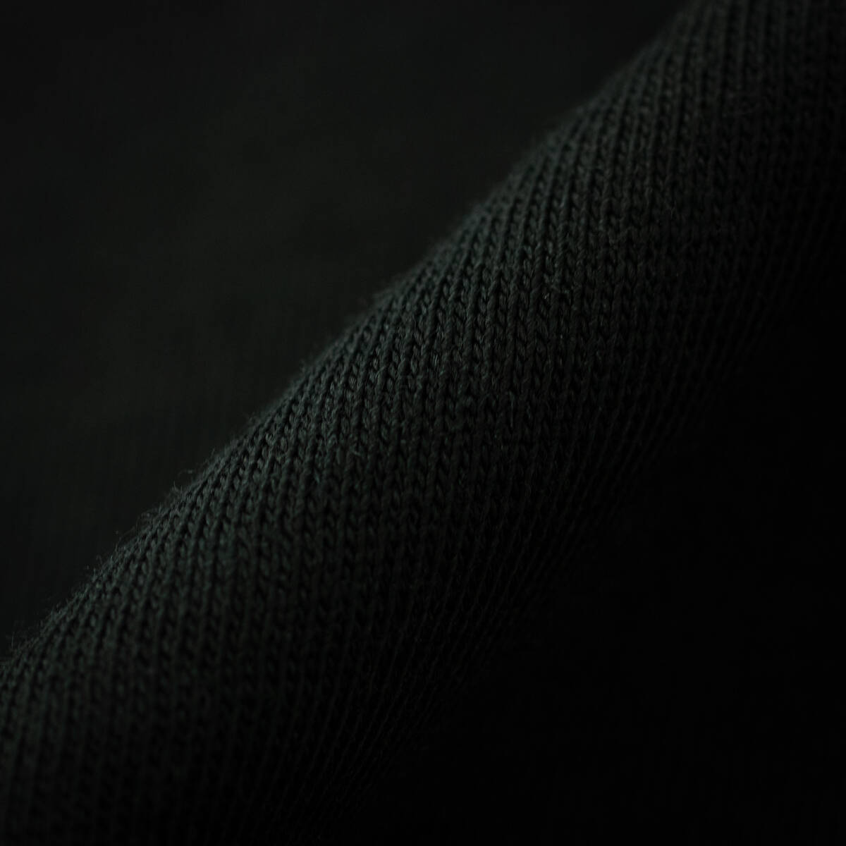 JER033135020113020 BLACK 1